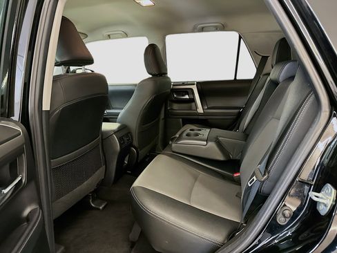 Used 2024 Toyota 4Runner SR5 Premium image 29