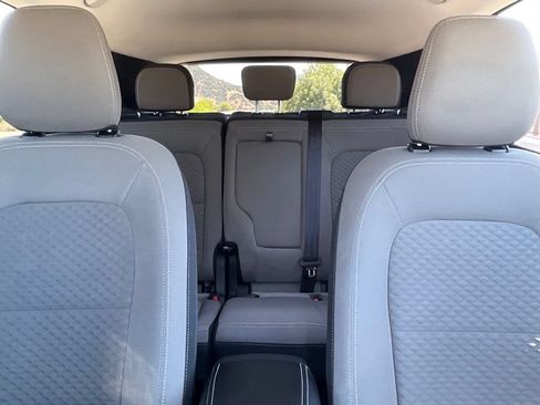Used 2022 Ford Escape SE w/ SE Sport Appearance Package FWD image 31