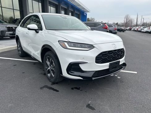 Certified 2024 Honda HR-V EX-L image 4