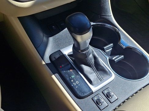 Used 2015 Toyota Highlander XLE image 15