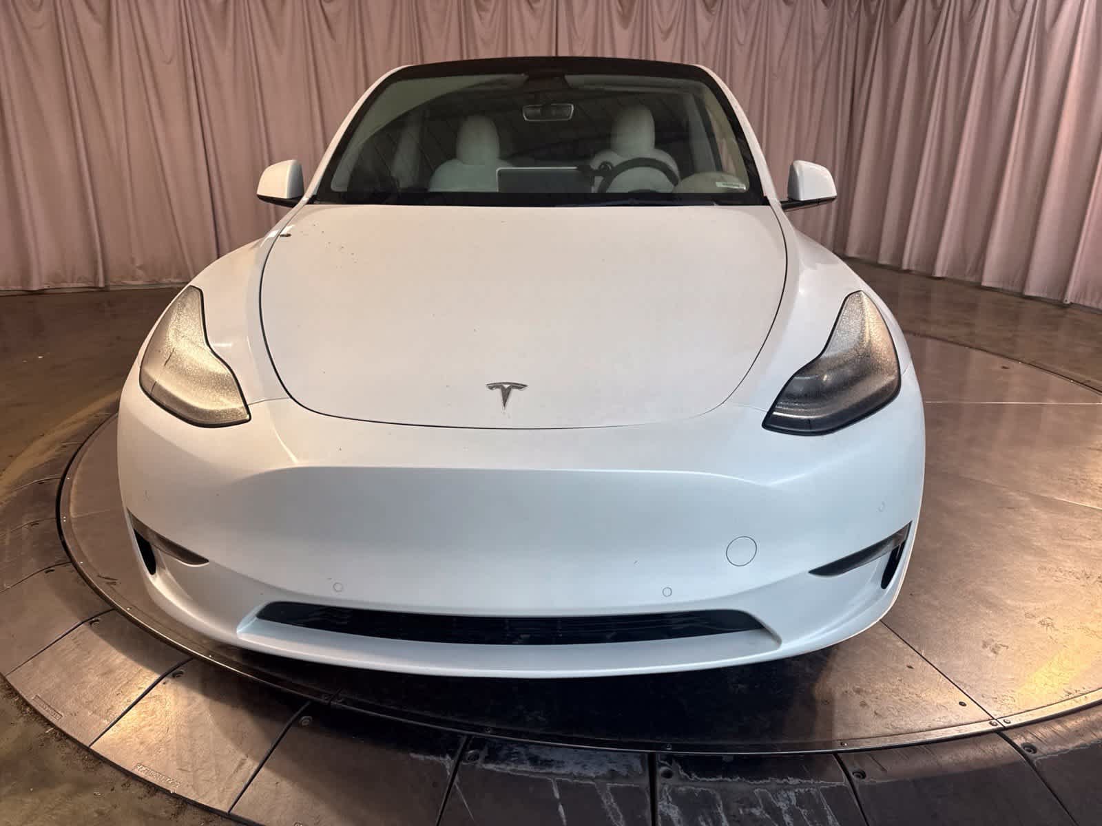 Used 2022 Tesla Model Y Long Range AWD/4WD image 2