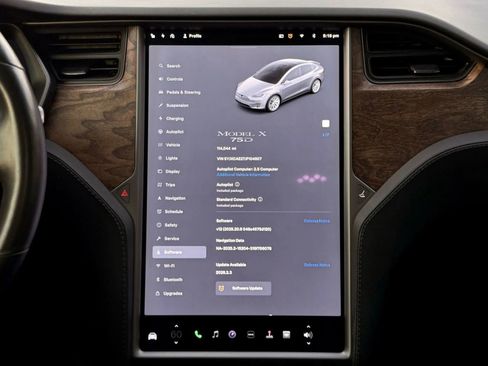 Used 2018 Tesla Model X 75D image 15