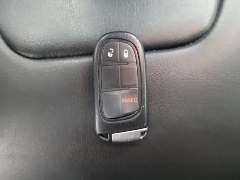 Used 2019 Jeep Cherokee Latitude Plus image 32