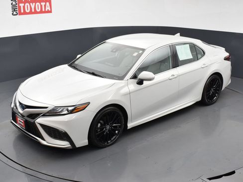 Used 2022 Toyota Camry XSE FWD image 26