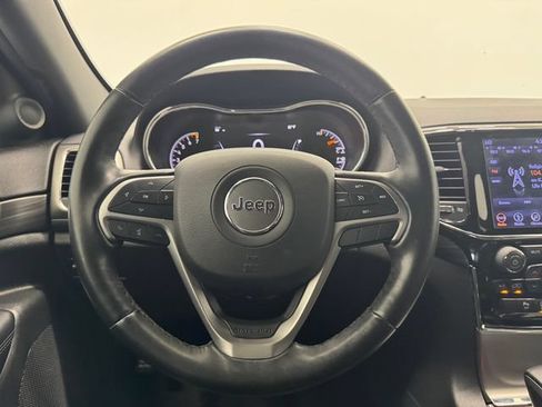 Used 2019 Jeep Grand Cherokee Altitude RWD image 26