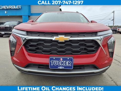 New 2026 Chevrolet Trax LT image 3