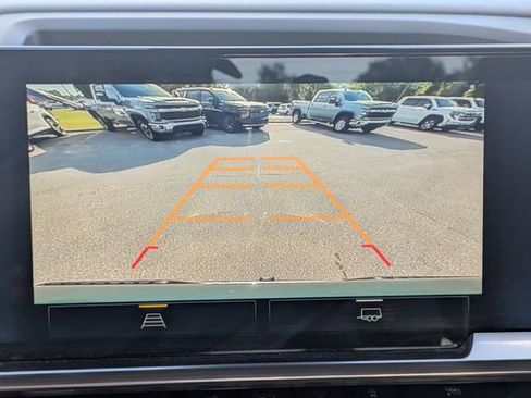 Used 2025 Chevrolet Silverado 1500 LT image 25