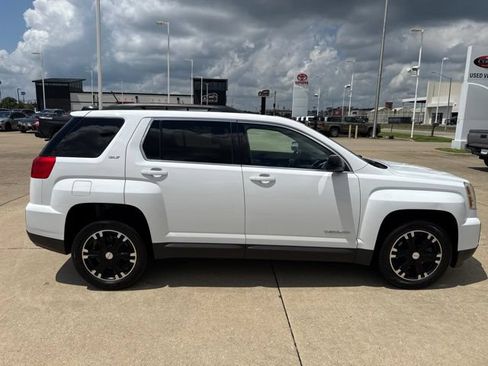 Used 2017 GMC Terrain SLT w/ Open Road Package FWD image 3