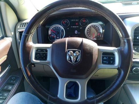 Used 2018 RAM 3500 Laramie w/ Convenience Group AWD/4WD image 9