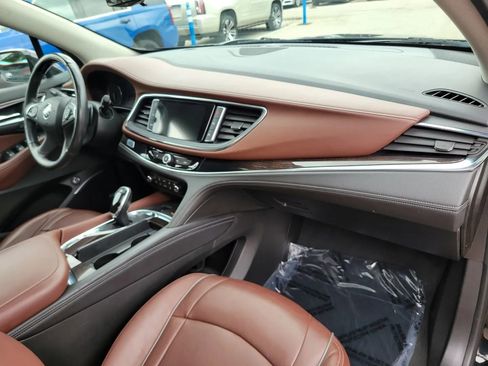 Used 2021 Buick Enclave Avenir w/ Avenir Technology Package image 25