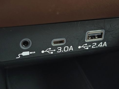 Certified 2025 Subaru Outback Touring XT AWD/4WD image 16