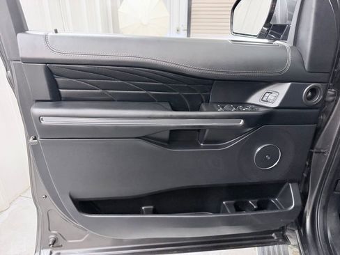 Used 2020 Ford Expedition Platinum RWD image 12