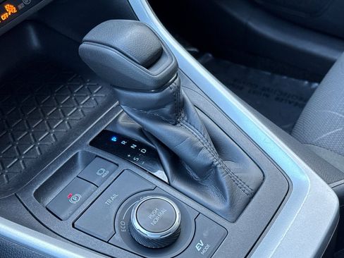 Used 2024 Toyota RAV4 XLE image 24