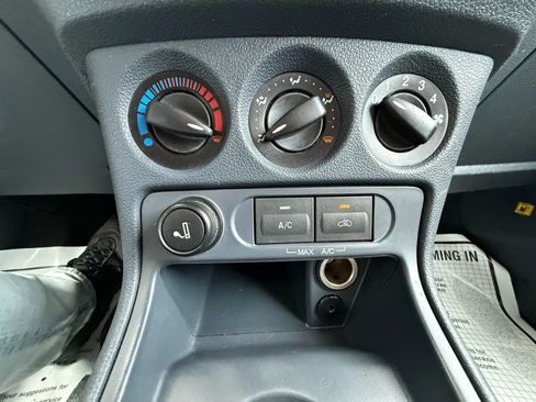 Used 2013 Ford Transit Connect XLT image 9