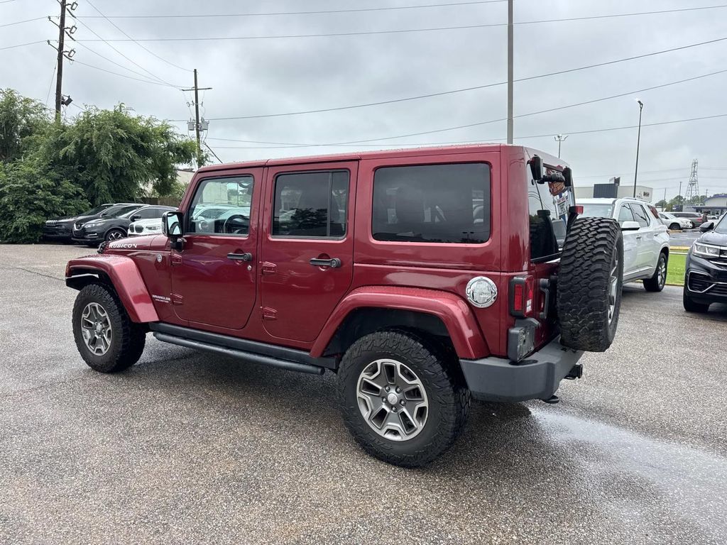 Used 2013 Jeep Wrangler Unlimited Rubicon w/ Connectivity Group AWD/4WD image 5
