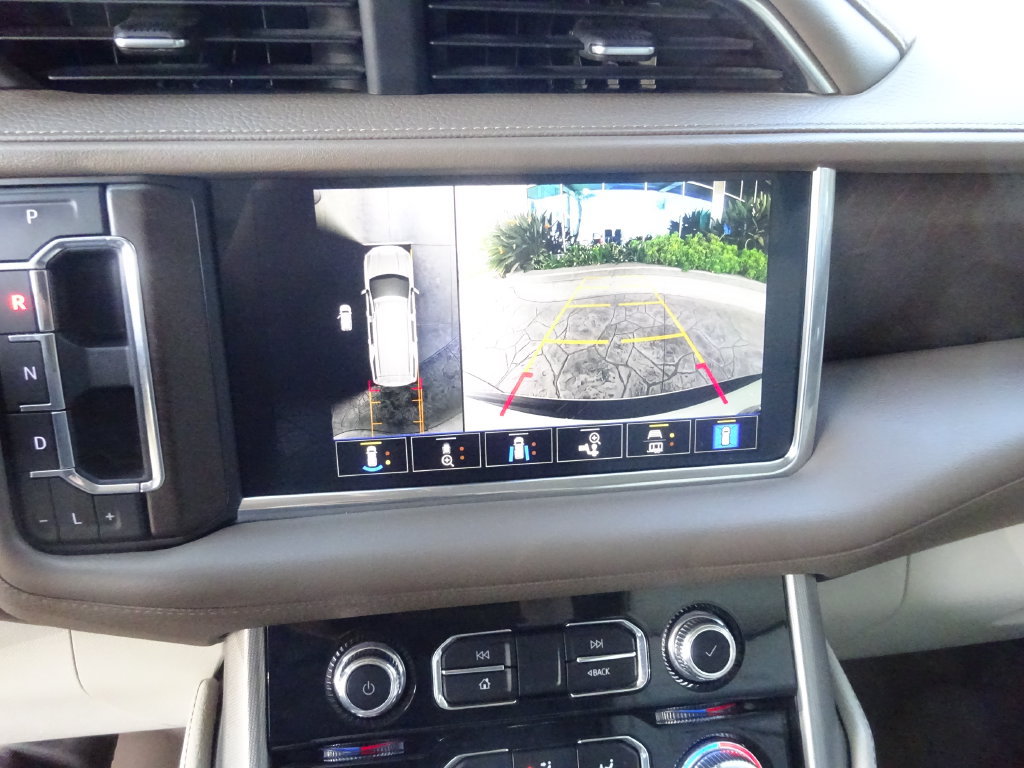 Certified 2022 GMC Yukon XL Denali w/ Denali Premium Package AWD/4WD image 28