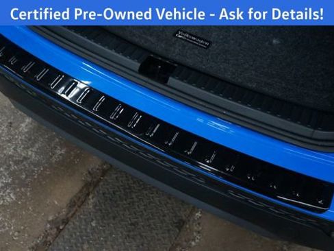 Certified 2025 Volkswagen Taos SE image 45