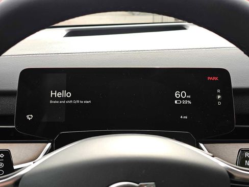 New 2025 Volvo EX90 Plus w/ Protection Package Premier image 20