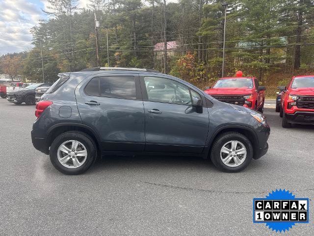 Used 2022 Chevrolet Trax LT w/ LT Convenience Package AWD/4WD image 5