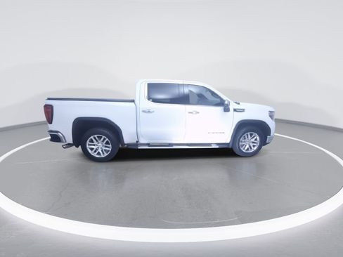 Used 2021 GMC Sierra 1500 SLT RWD image 2