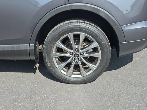 Used 2017 Toyota RAV4 Limited w/ Advanced Technology Package FWD image 13