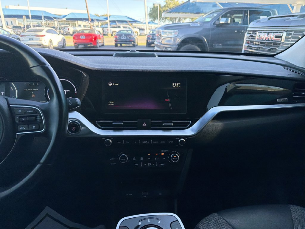 Used 2022 Kia Niro EX w/ Cold Weather Package FWD image 19