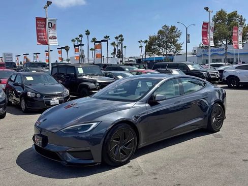 Used 2026 Tesla Model S Plaid AWD/4WD image 3