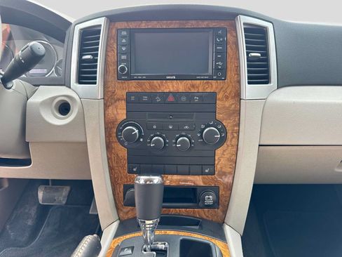 Used 2008 Jeep Grand Cherokee Limited w/ Trailer Tow Group IV AWD/4WD image 19