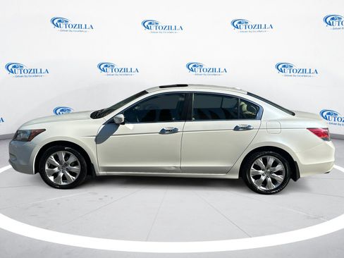 Used 2010 Honda Accord EX-L image 2