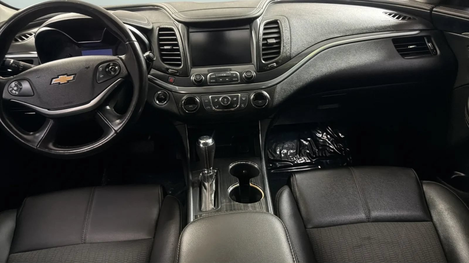 Used 2019 Chevrolet Impala LT FWD image 16