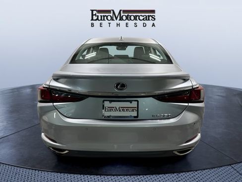 Used 2022 Lexus ES 350 w/ Premium Package FWD image 4