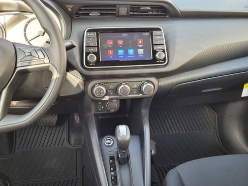 New 2025 Nissan Kicks Play S image 8