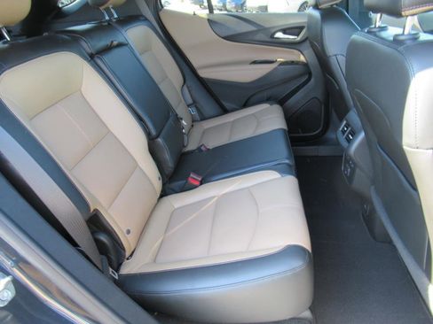 Used 2022 Chevrolet Equinox Premier image 28