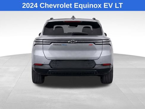 Used 2024 Chevrolet Equinox EV LT FWD image 2