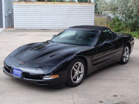Used 2002 Chevrolet Corvette Convertible w/ Preferred Equipment Group2 RWD image 29