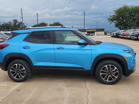 New 2026 Chevrolet TrailBlazer LT w/ Convenience Package image 4