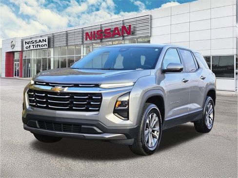 Used 2025 Chevrolet Equinox LT FWD image 8