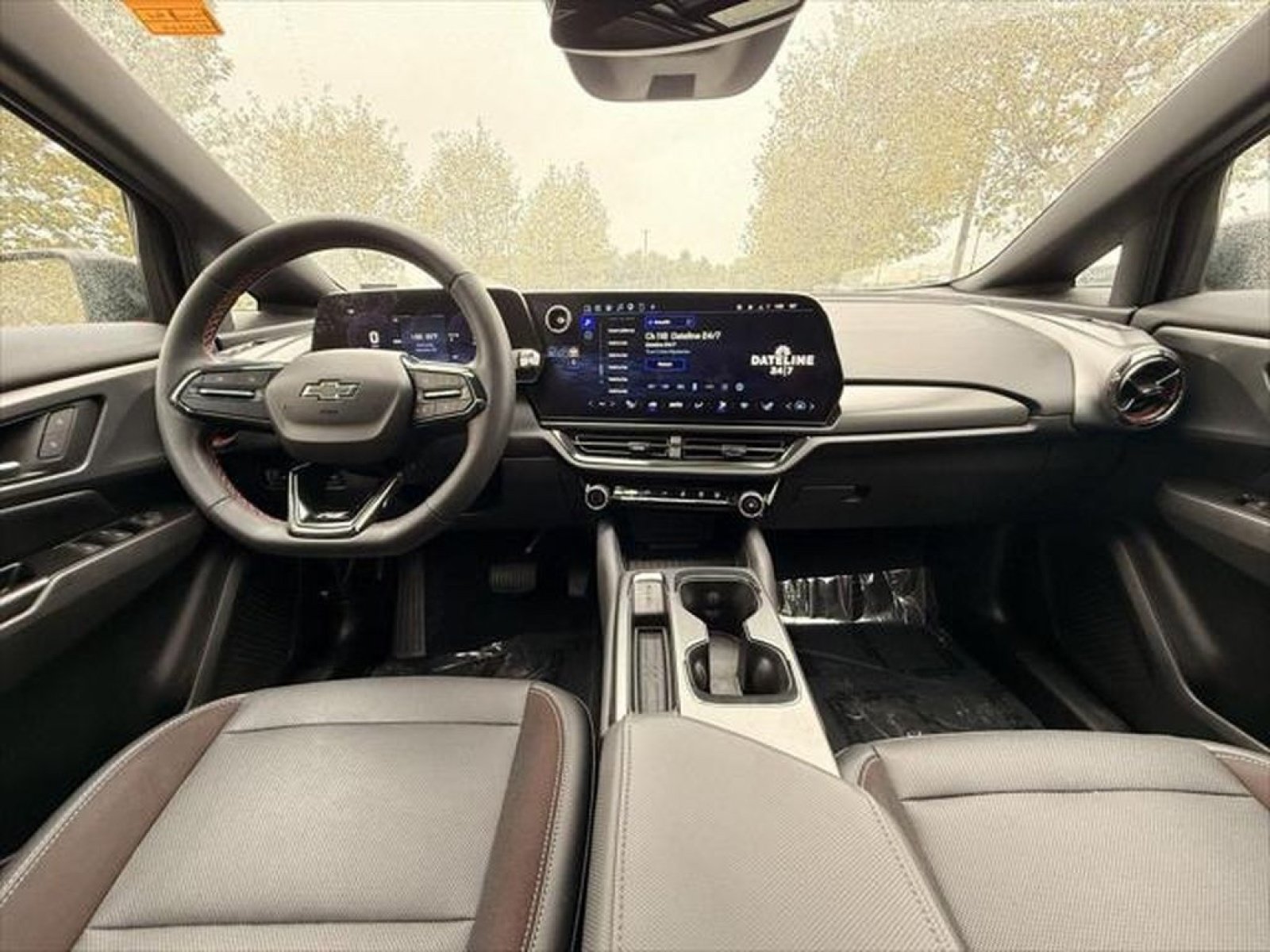 Used 2024 Chevrolet Equinox EV RS AWD/4WD image 23