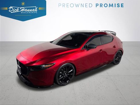 Used 2021 MAZDA MAZDA3 Premium Plus image 1