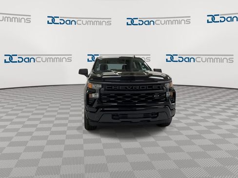 Used 2023 Chevrolet Silverado 1500 Custom AWD/4WD image 3