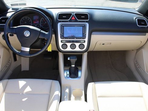 Used 2009 Volkswagen Eos Komfort image 15