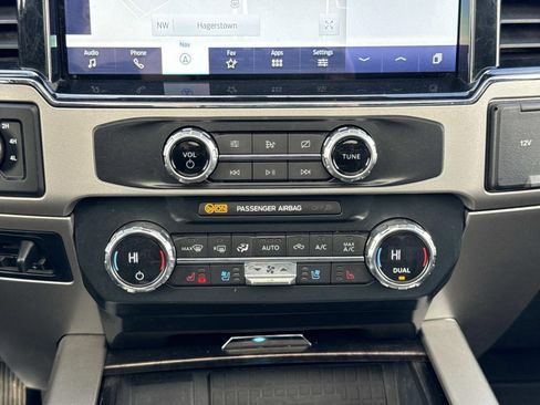 Used 2022 Ford F250 Lariat w/ Lariat Ultimate Package image 12