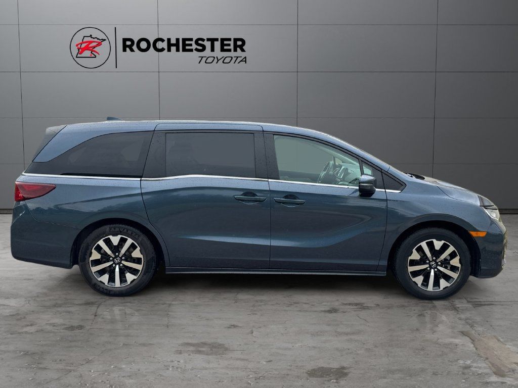 Used 2025 Honda Odyssey EX-L image 6