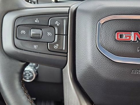 Used 2024 GMC Sierra 1500 AT4 w/ Technology Package AWD/4WD image 29