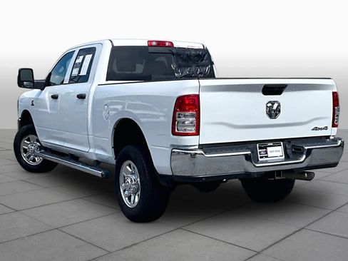 Used 2024 RAM 2500 Tradesman w/ Chrome Appearance Group AWD/4WD image 12