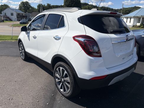 Used 2022 Buick Encore Preferred w/ Safety Package AWD/4WD image 3