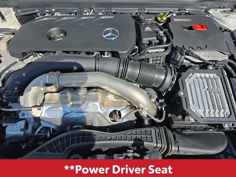 Used 2025 Mercedes-Benz CLA 250 image 12