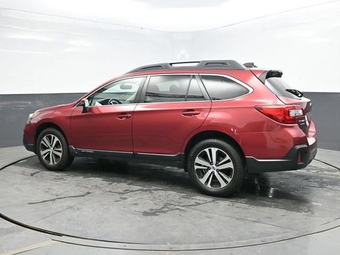 Used 2019 Subaru Outback 2.5i Limited AWD/4WD image 4