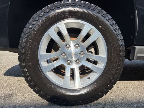 Used 2019 Chevrolet Tahoe LS AWD/4WD image 28