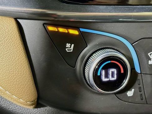 Used 2023 Chevrolet Traverse Premier w/ LPO, Floor Liner Package FWD image 21